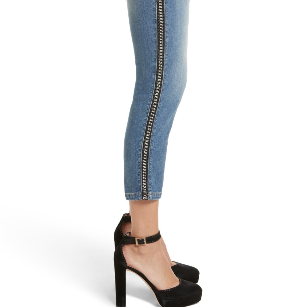 Alice + Olivia Jane Chain-Detail Cropped Jeans
